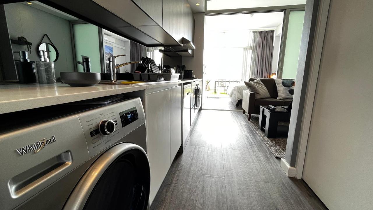 Modern Luxury Studio With Breathtaking City Views - No Load Shedding เคปทาวน์ ภายนอก รูปภาพ