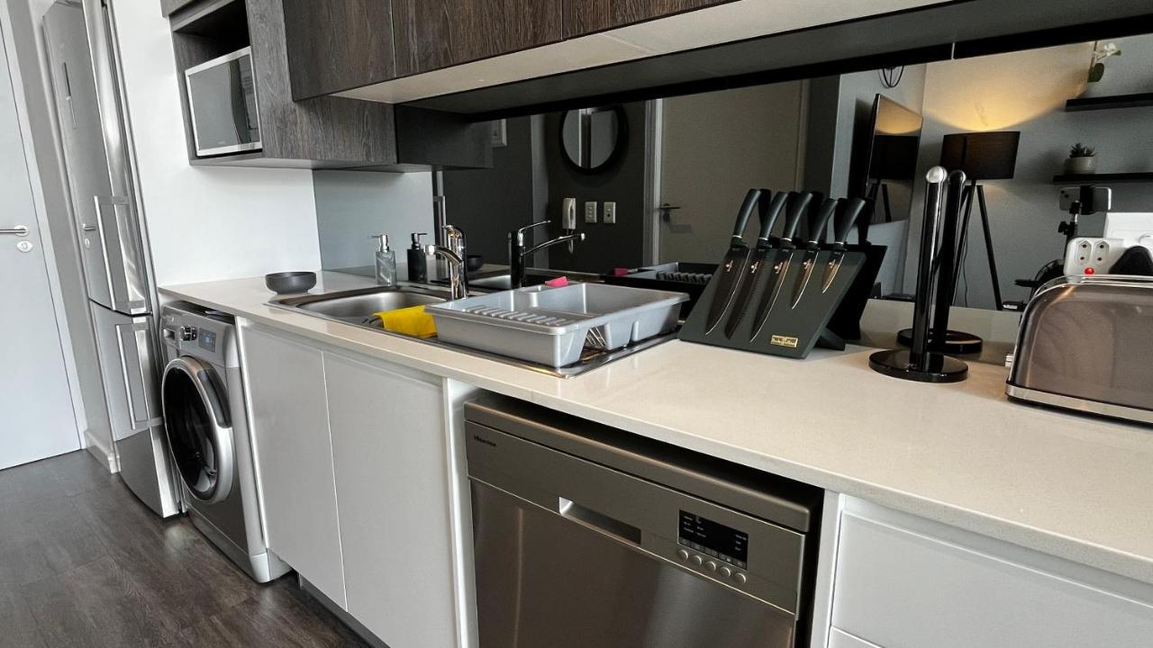 Modern Luxury Studio With Breathtaking City Views - No Load Shedding เคปทาวน์ ภายนอก รูปภาพ