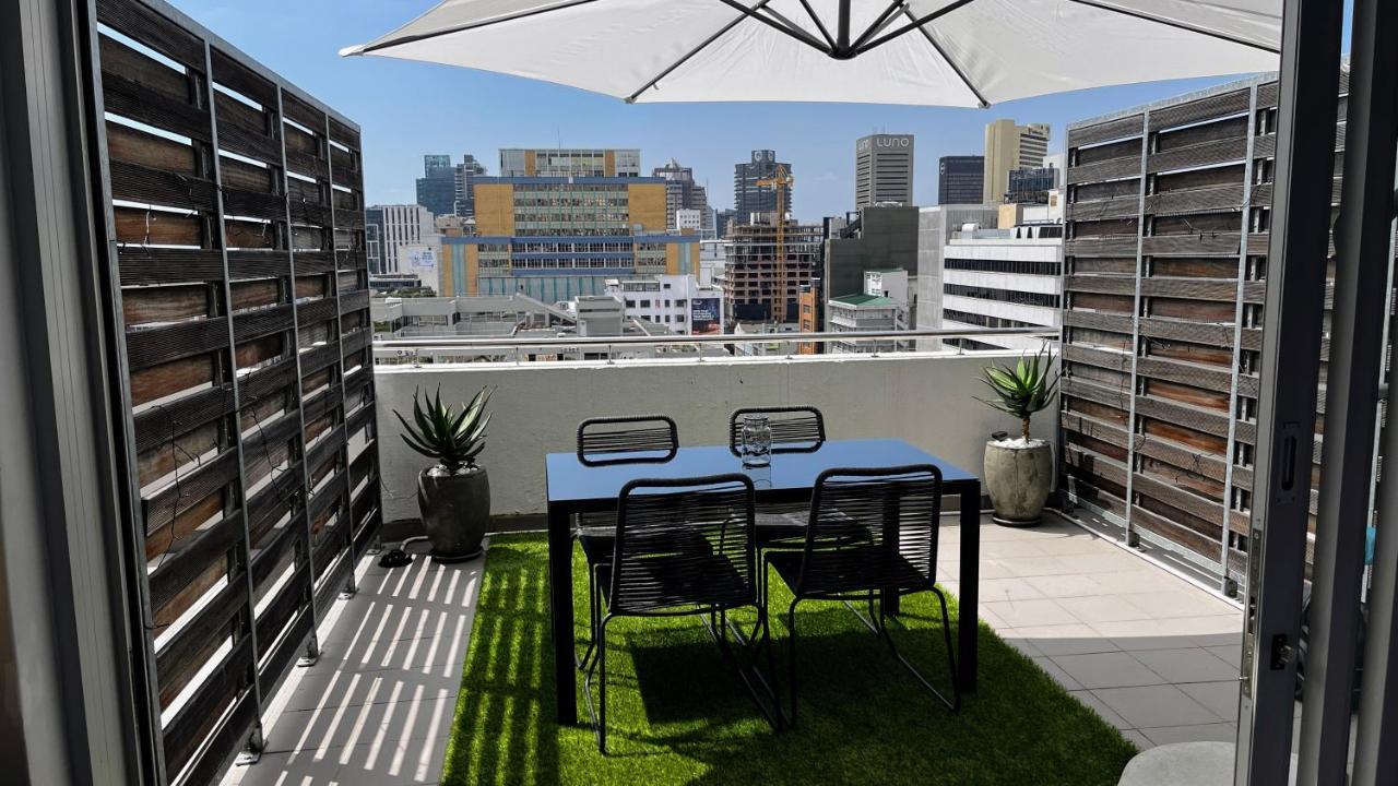 Modern Luxury Studio With Breathtaking City Views - No Load Shedding เคปทาวน์ ภายนอก รูปภาพ