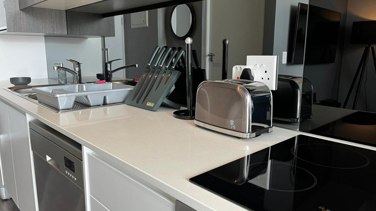 Modern Luxury Studio With Breathtaking City Views - No Load Shedding เคปทาวน์ ภายนอก รูปภาพ