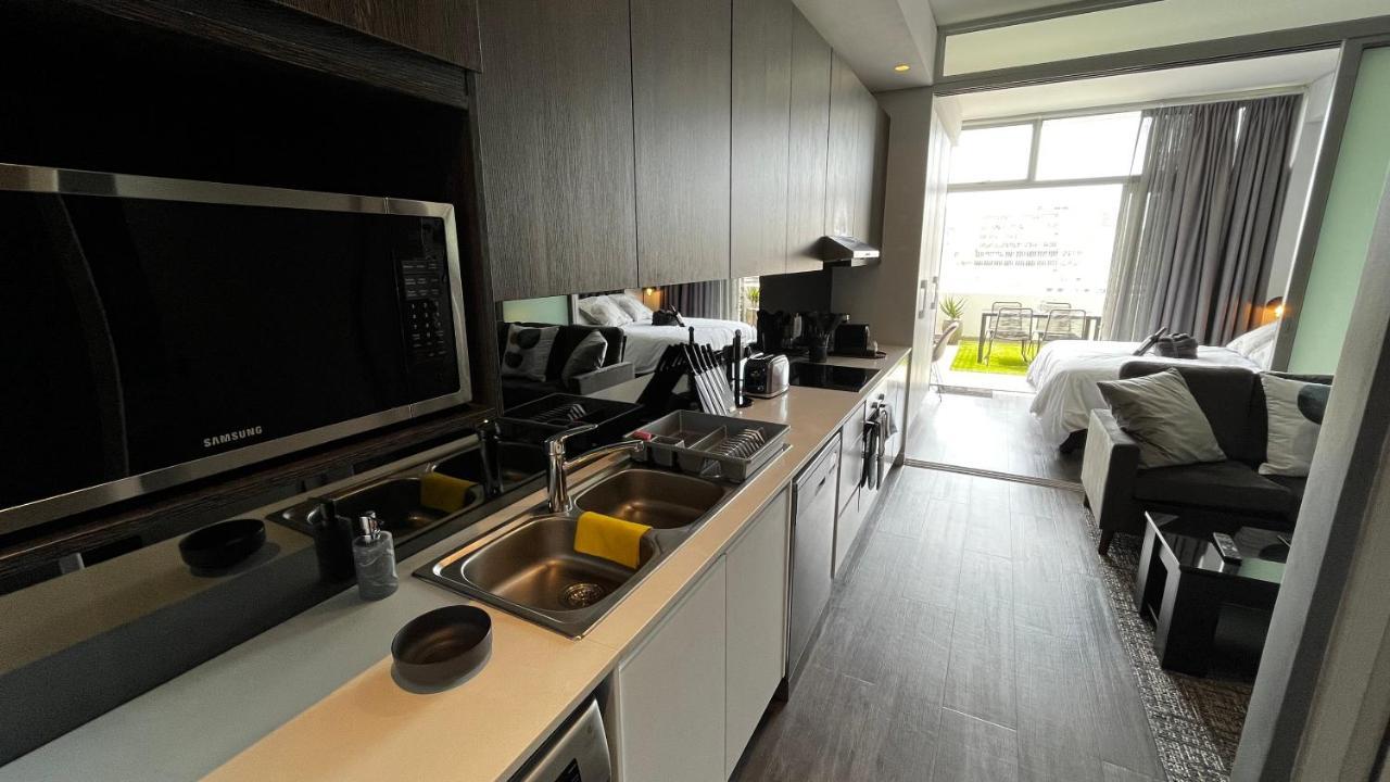 Modern Luxury Studio With Breathtaking City Views - No Load Shedding เคปทาวน์ ภายนอก รูปภาพ