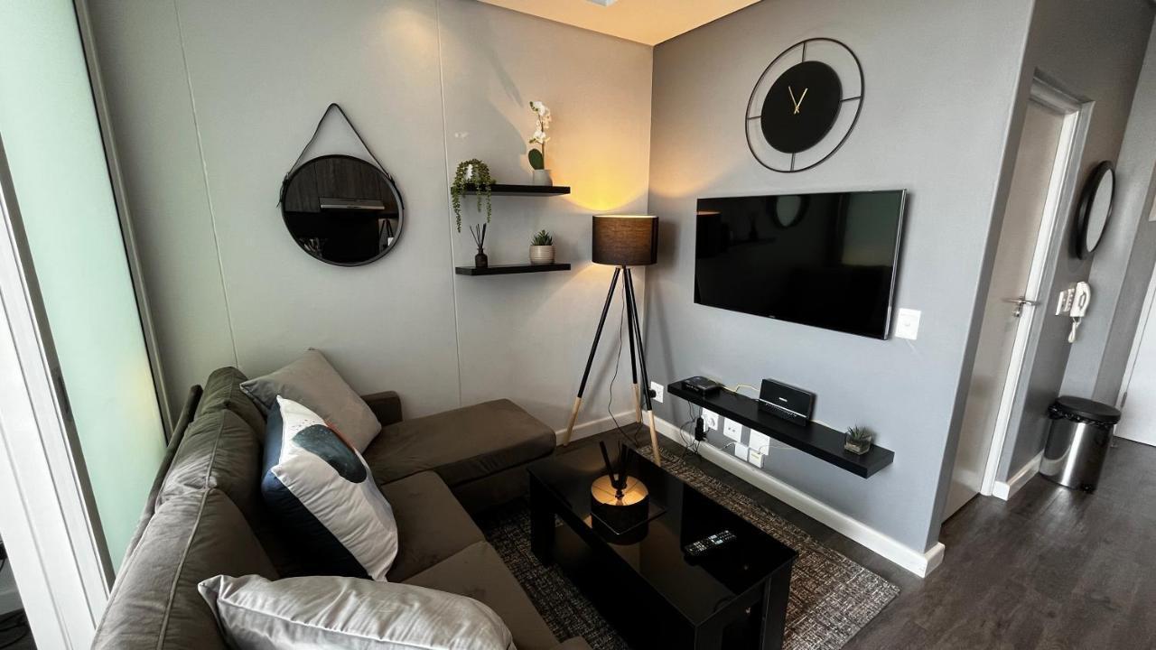 Modern Luxury Studio With Breathtaking City Views - No Load Shedding เคปทาวน์ ภายนอก รูปภาพ